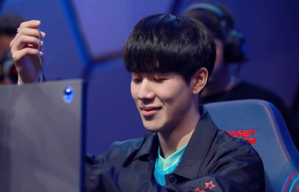 记者：尤文、利物浦等队有意卢克曼，球员转会费约万欧.